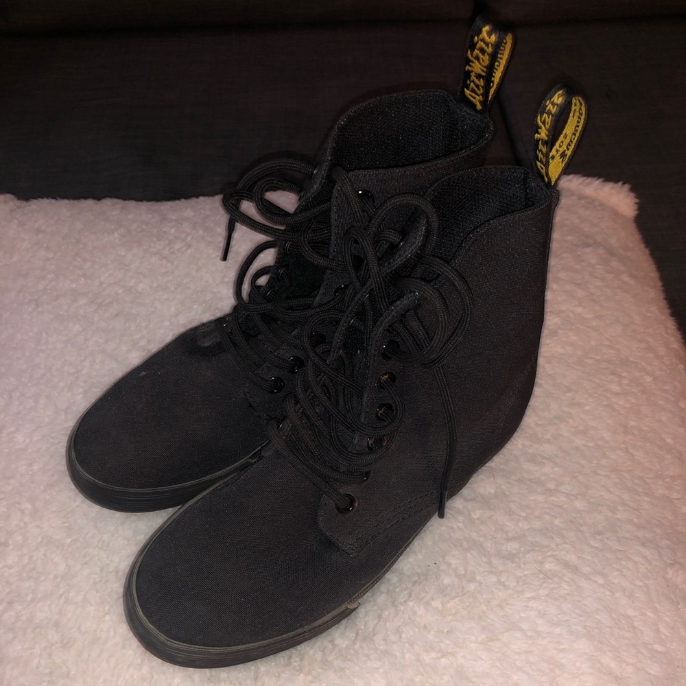 Dr. Martens Sheridan Canvas Casual Girls Boots size3